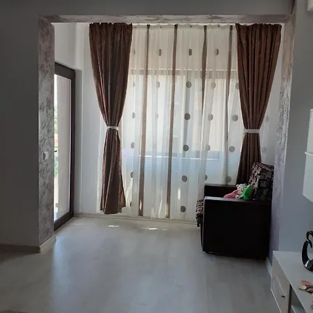 Апартаменти Garsoniera Sorin Ефоріє-Норд